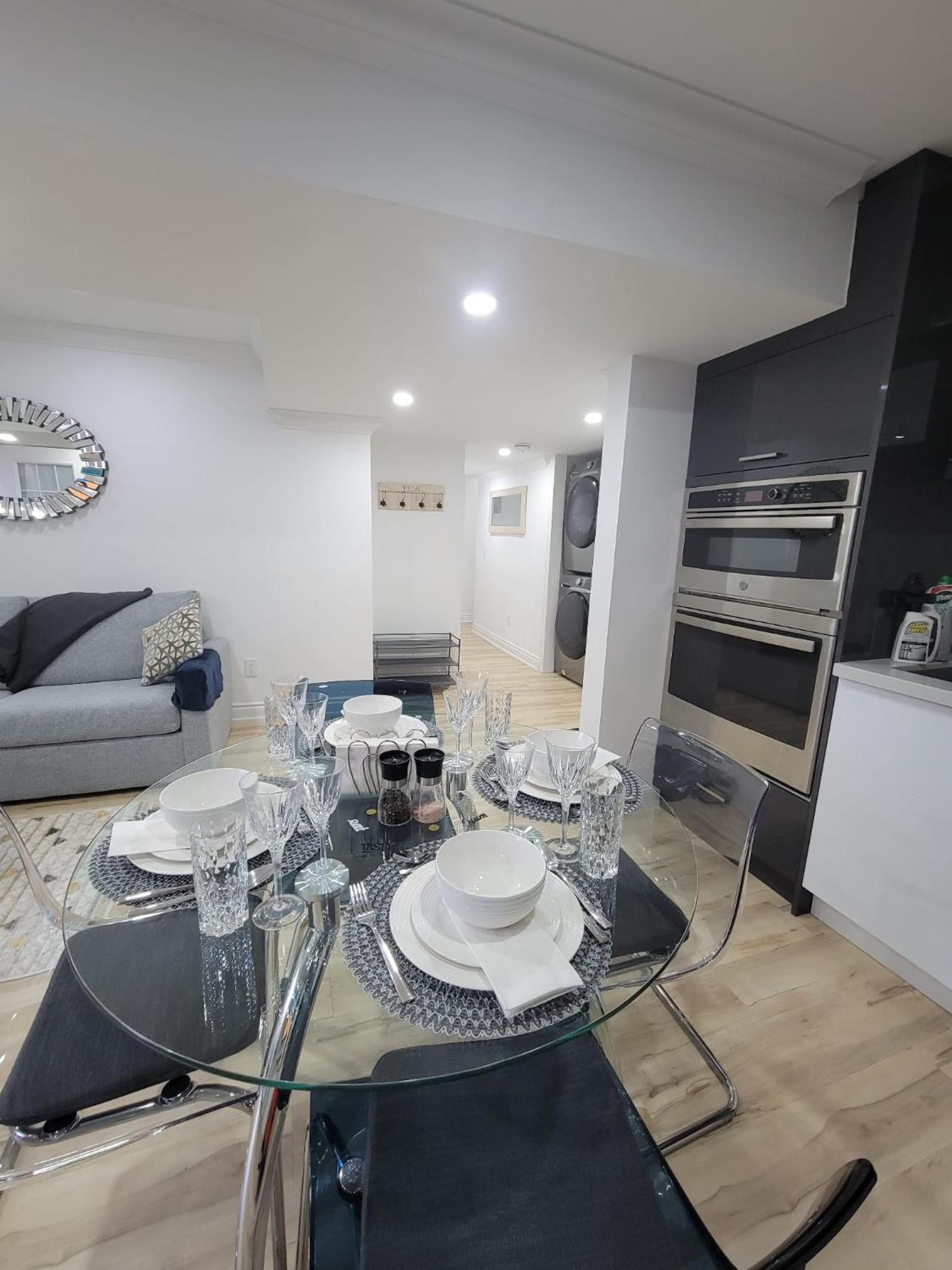 Modern Oasis In Richmond Hill, The Place For You! Apartment Exterior photo
